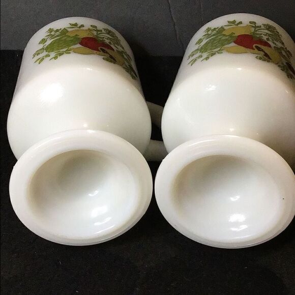 Set of two vintage corning, ware mugs - Picture 4 of 5